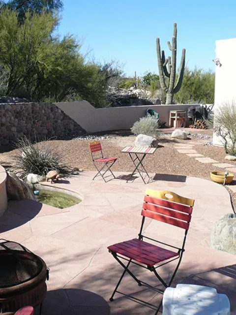 Tucson Desert Courtyard With Curved Seating